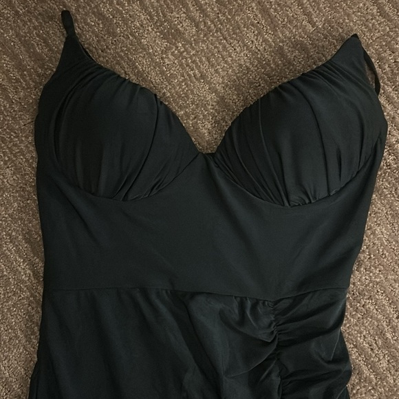 Dark Green Ruched Mini Dress - Picture 2 of 3